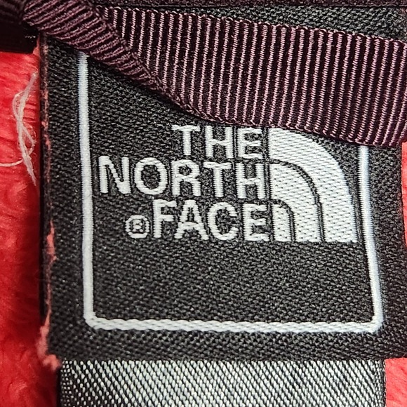 The North Face Pink Teddy Jacket - Picture 6 of 13